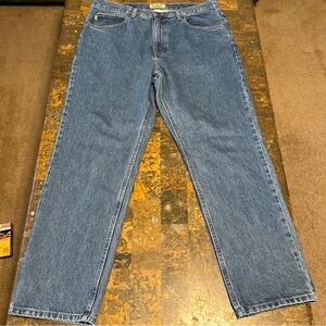 LL Bean Classic Fit Jeans Men’s Sz 36x30 Blue Denim Medium Wash 100% Cotton